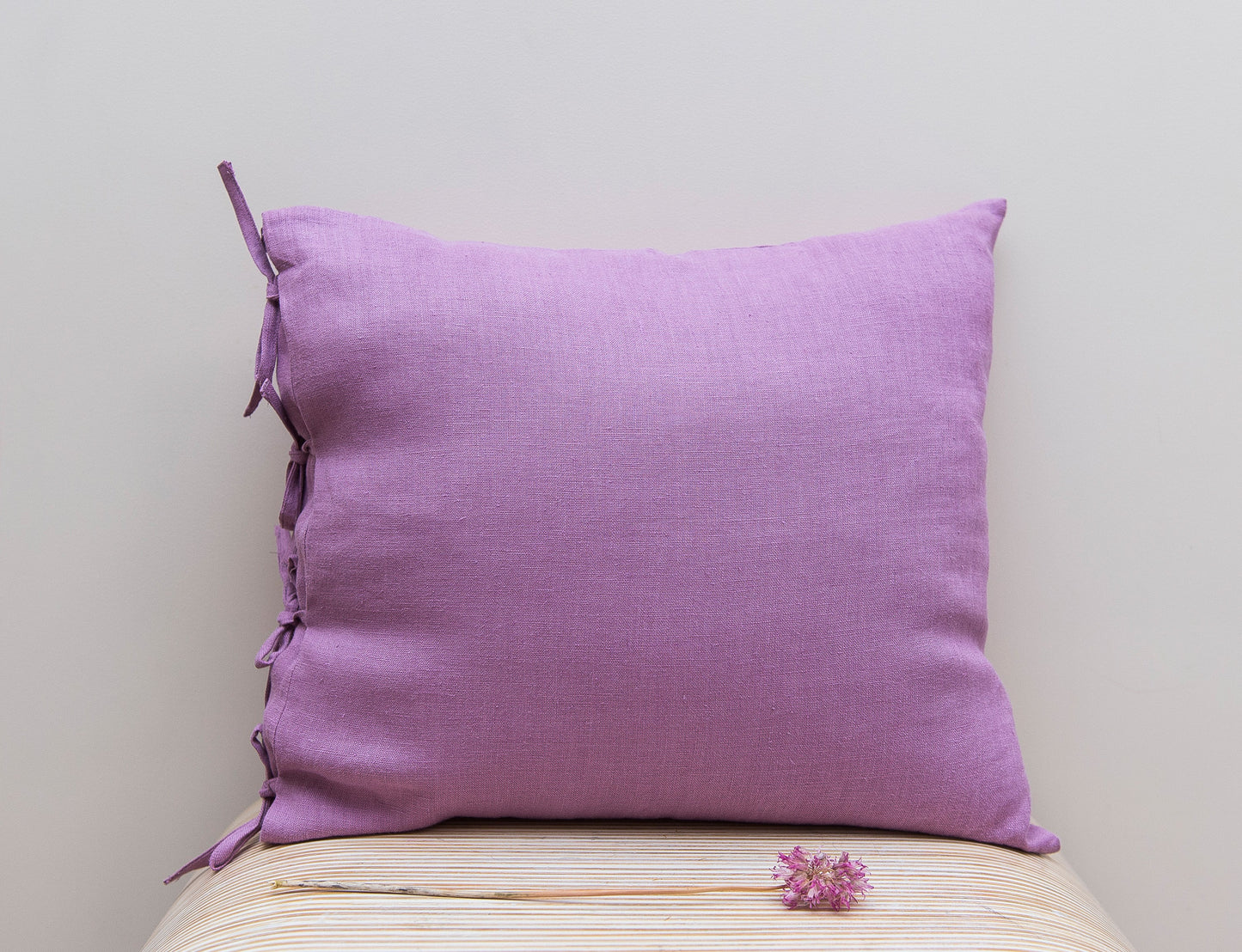 Deep Rose linen pillowcase with ties - Lorena Segura Design Lorena Segura Design
