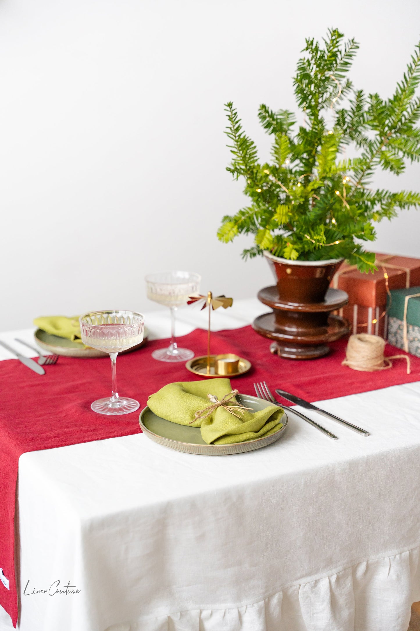 Natural Light linen tablecloth with ruffles - Lorena Segura Design Lorena Segura Design