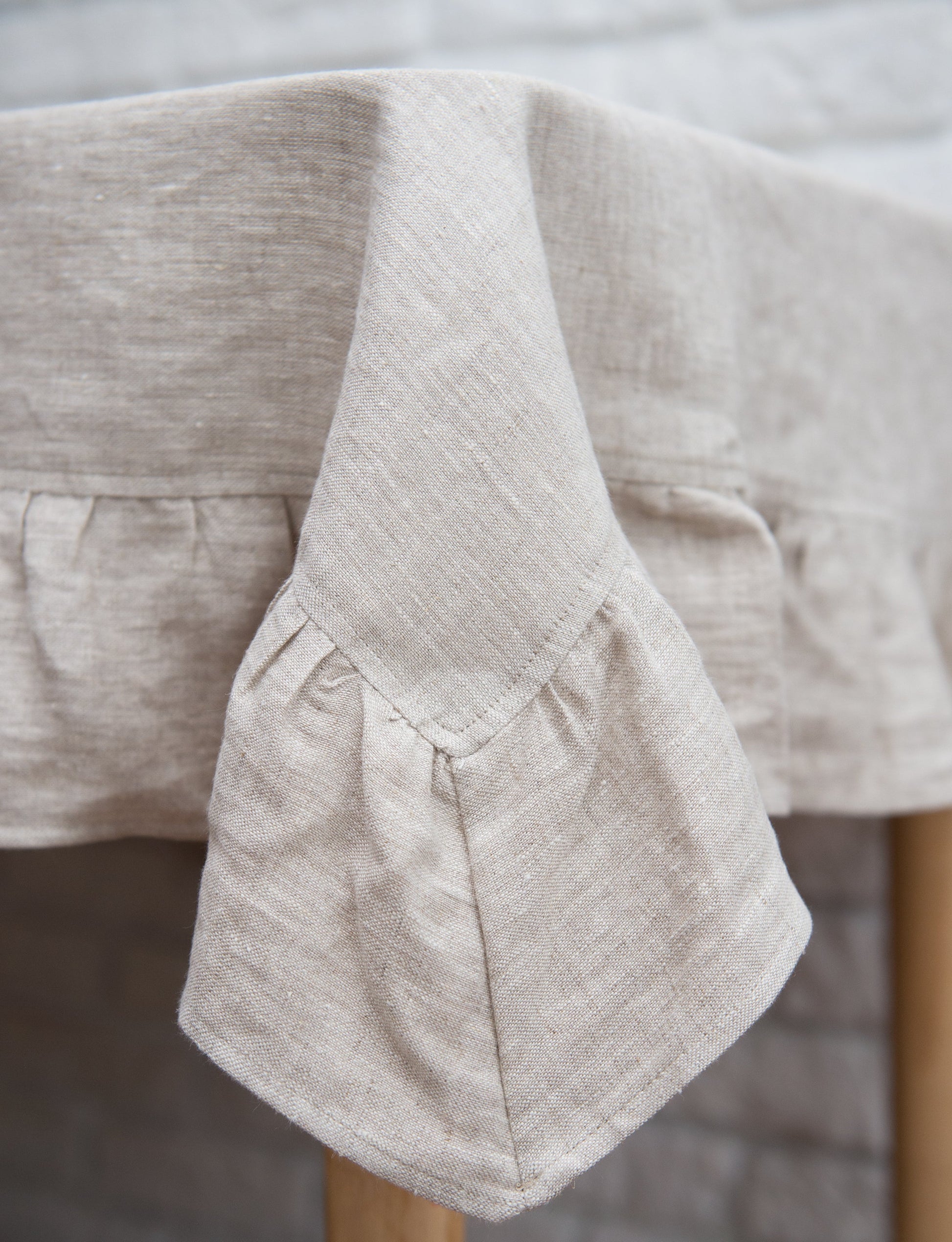 Natural Light  linen tablecloth with ruffles - Lorena Segura Design
